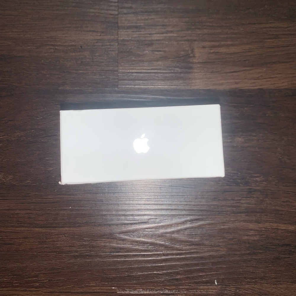 Apple AirPods Pro 2 Packaging in White - Picture 2 of 10